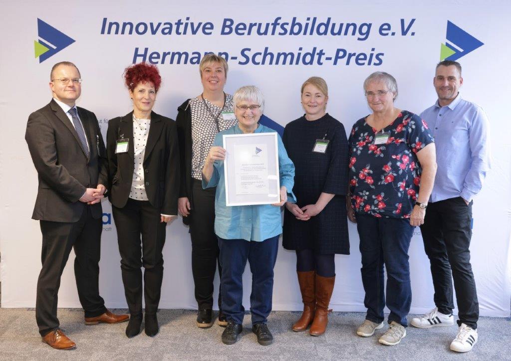 Gruppenfoto Hermann-Schmidt-Preisträger 2025