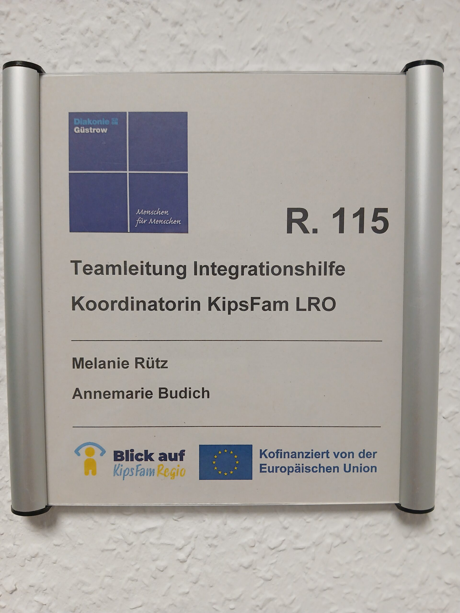 Türschild KipsFam Landkreis Rostock